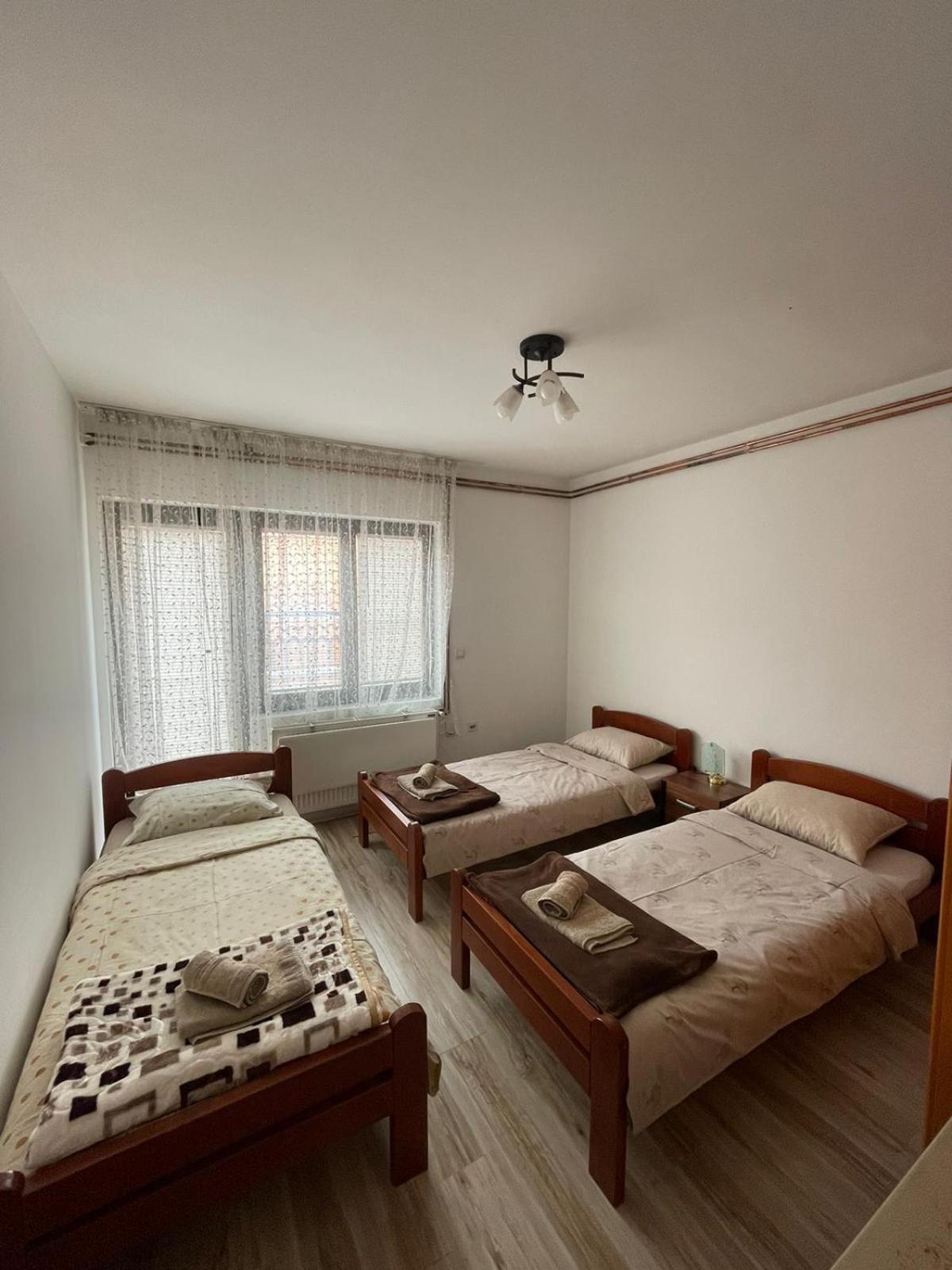 Apartmani Dora Leskovac Leskovac  Zewnętrze zdjęcie
