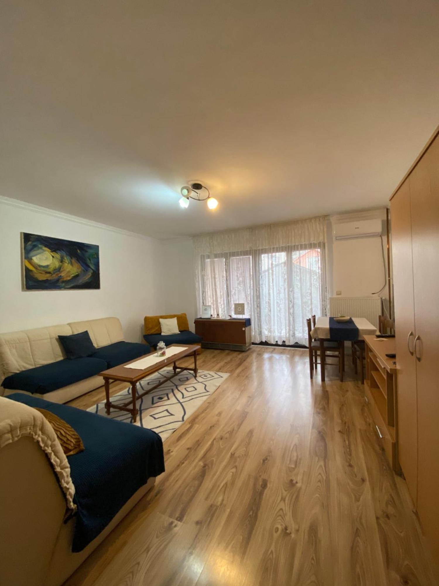 Apartmani Dora Leskovac Leskovac  Zewnętrze zdjęcie
