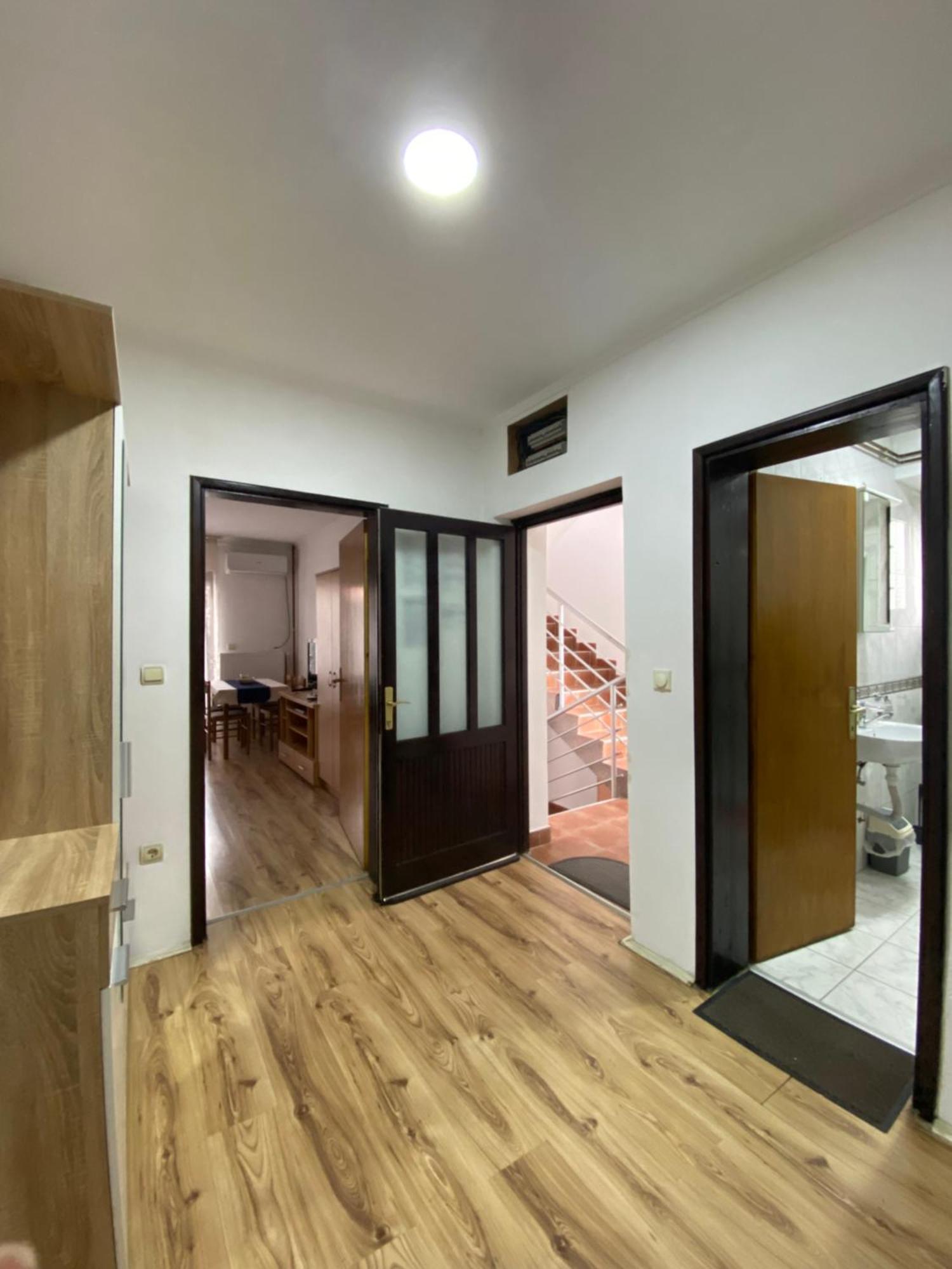Apartmani Dora Leskovac Leskovac  Zewnętrze zdjęcie