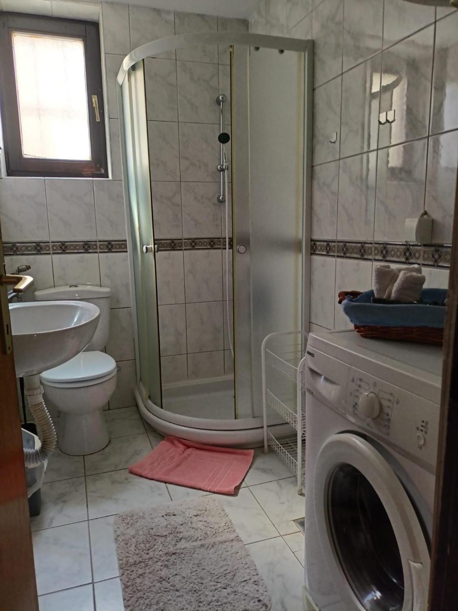 Apartmani Dora Leskovac Leskovac  Zewnętrze zdjęcie