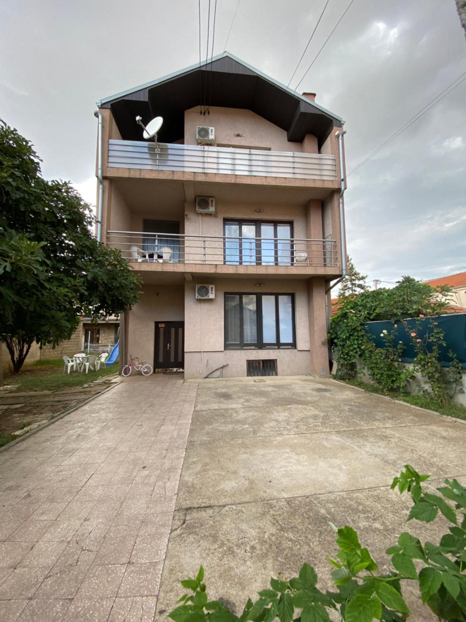 Apartmani Dora Leskovac Leskovac  Zewnętrze zdjęcie