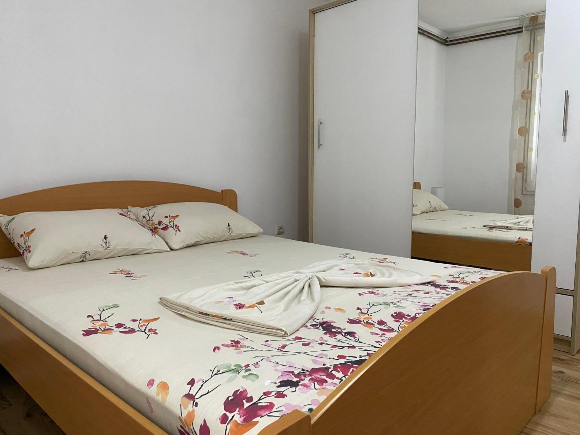 Apartmani Dora Leskovac Leskovac  Zewnętrze zdjęcie